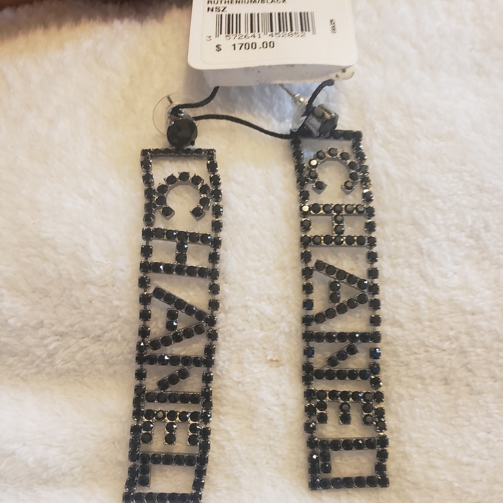 Authentic Chanel earrings 🤩🤭💁